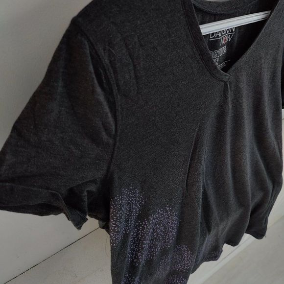 Danskin Now Active tee workout tee with gray and purple print, cuffed sleeves M - Picture 3 of 11